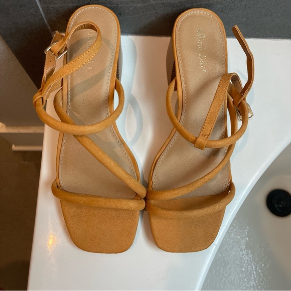 Altar’d State Womens Sandal - Picture 6 of 7